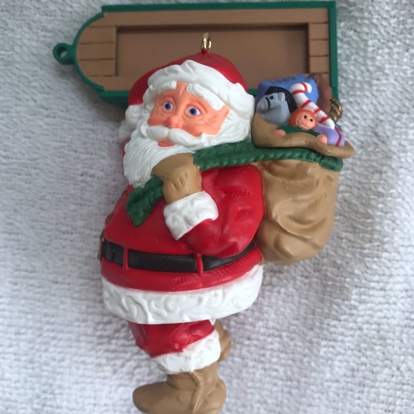 1989 Hallmark Visit from Santa Keepsake Collectors Christmas Holiday Ornament - Picture 3 of 5